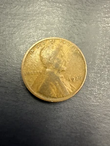1926P Lincoln Wheat Penny Woody Improper Alloy Mix & Lamination Error Coin - Picture 1 of 5