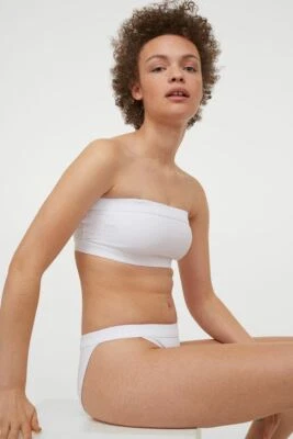 Parte inferior de bikini H&M talla mediana y top de bikini deportivo talla pequeña blanco Foto 1 de 4