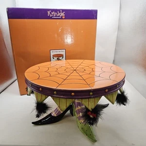 DEPT 56 Patience Brewster Krinkles Halloween Hexe Schuh Kuchenplatte Ständer Spinne - Bild 1 von 17