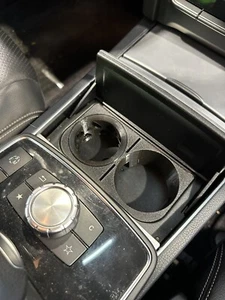 Mercedes E-Klasse Coupé Cabrio W207 C207 A207 BJ 2014-2017 Cupholder + Adapter - Bild 1 von 8