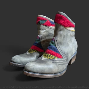 Freebird by Steven Aztec Leather Ankle Boots Size 7 Quilted Gray - Picture 1 of 9