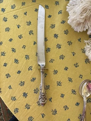 Sir Christopher Wallace Sterling Silver Handle Cake or Bread Knife Custom Made - Image 1 of 3