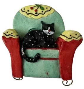 Black and white Cat on Chair Brooch Pin Ceramic Vintage - Picture 1 of 14