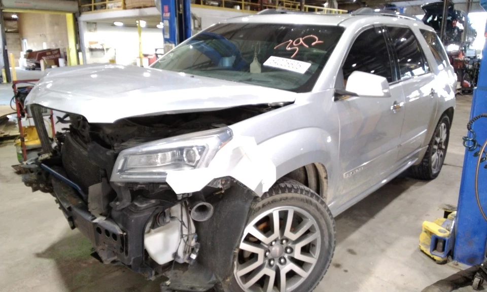 2014 GMC Acadia Automatic Transmission OEM 221K Miles - LKQ436180243 - Image 1 of 4