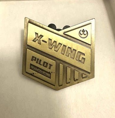 Disney Star Wars X-Wing Pilot Trading Pin 2016 - Image 1 of 2