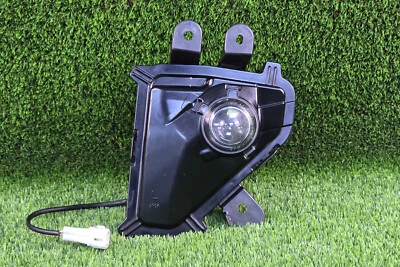 Lexus GX460 2014-2019 Front Left side Driver side LED Fog Light oem Used - Image 1 of 4