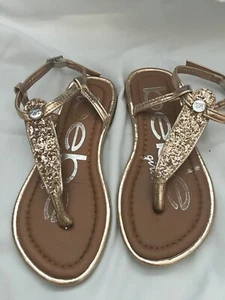 Bebe - Metallic Girl Thong Sandals Size 12 gold - Picture 1 of 3