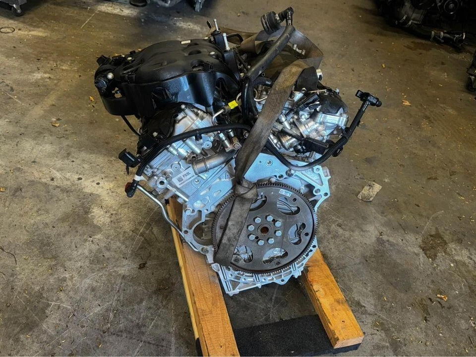 Chevy Blazer 2018 2019 2020 2021 2022 Cadillac XT5 motor de 3,6 L 10.000 millas Foto 1 de 4