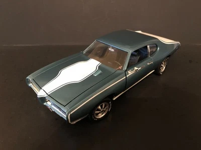 1969 ERTL American Muscle Royal Bobcat Pontiac GTO в Aqua и белый с коробкой. - Изображение 1 из 4