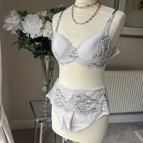 34B  Triumph Peony Florale Bra Underwired Supportive Lingerie