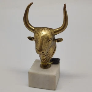Piccola testa di toro in ottone minotauro h. 9 cm su base in marmo - Picture 1 of 5