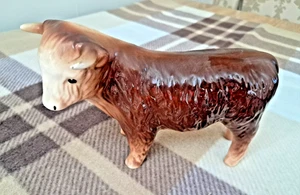 Figura de campeón de campeones Beswick Hereford Bull animal de granja coleccionable. - Imagen 1 de 5