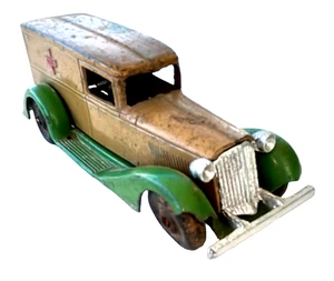 Vintage # 0809 Tootsietoy Graham Camouflaged Army Ambulance - Picture 1 of 7