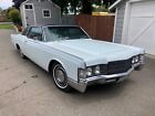1969 Lincoln Continental  1969 Lincoln Continental 2-door hardtop coupe