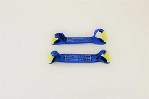 2 Pack of Blue  DIAMOND WEAVE Dog Bones for Rollback / Flatbed Wrecker Straps - Bild 1 von 2
