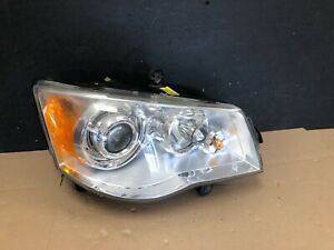 2008-2016 CHRYSLER TOWN COUNTRY XENON HID RIGHT PASSENGER SIDE Headlight 8321A