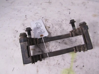 Pinza de freno delantera izquierda GMC Yukon XL 1500 2007-2014 L9ZFU 351C1A Foto 1 de 4