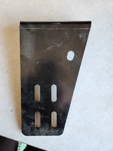 Freightliner 00064066 Blue Bird Frame Bracket for Muffler 7” - Picture 1 of 3