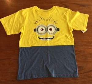 ''NWT'' UNIVERSAL STUDIOS Despicable Me Minion Face Shirt Boys Size Small - Picture 1 of 3