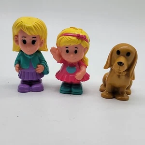Fisher-Price leicht faltbare Puppenhaus Figuren Mama Schwester Tochter Hund - Bild 1 von 2