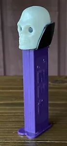 Dispenser Pez Vintage Dr. Teschio con Piedi 1971 Slovenia Scheletro - Foto 1 di 7