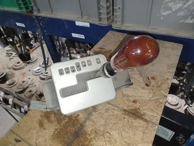 Lincoln LS   2005 Transmission Shift Assembly 1057626 - Imagem 1 de 4