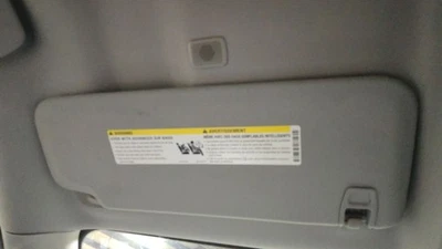 Chevrolet Silverado LH 2014-2019 interior del conductor parasol gris-H0U Foto 1 de 3