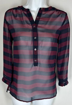 NOVO Top Banana Republic Tamanho XXS XS Petite Cherry Vermelho Listra Azul Marinho Semitransparente Novo com etiquetas - Imagem 1 de 4