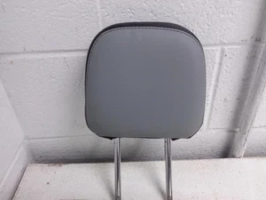 2021 FORD EXPLORER Right/Left Row 2 Headrest Gray/Black Leather Trim M7 - Picture 1 of 8