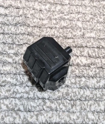 Metroplex Vintage Part TRANSFORMERS G1 Hasbro Takara 1986 - RIGHT FIST - Image 1 of 3