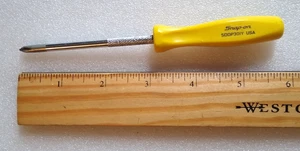 Snap On SDDP301Y Mini Knurled Phillips Screwdriver Yellow Hard Handle 5-3/4" L - Picture 1 of 12