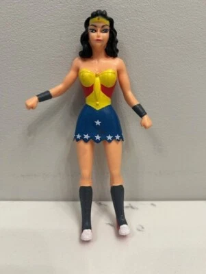 Figura de acción Wonder Woman DC flexible 5,5 cómics Bendy Sunny Days curva posable Foto 1 de 3