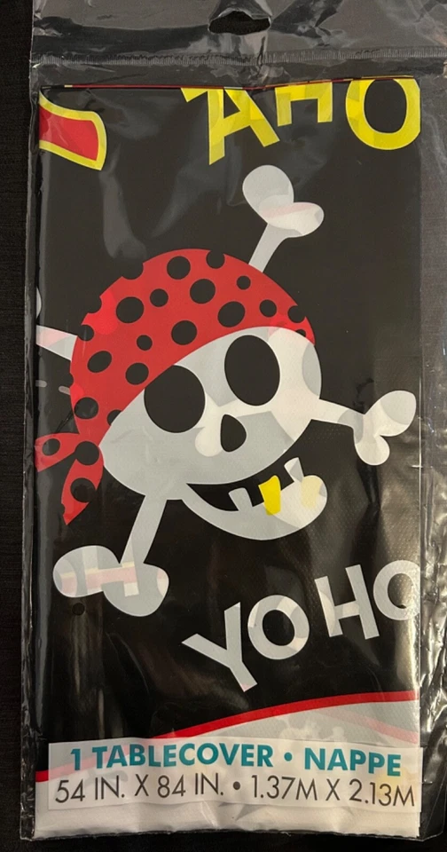 Capa de mesa festa pirata 54x84 polegadas Ahoy  - Imagem 1 de 1