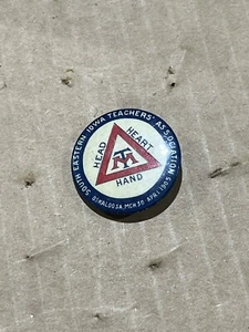 1905 South Eastern Iowa Teachers Assoc Pinback Head Heart Hand Oskaloosa, IA - Picture 1 of 2