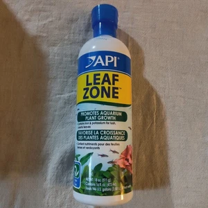 Leaf Zone Aquarium Plant Growth Liquid - 18 Oz Treats 946 U.S. Gallons - Picture 1 of 6