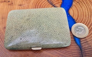 Shagreen Vintage Zigarettenetui aus vergoldetem Metall mit Deckel - Bild 1 von 5