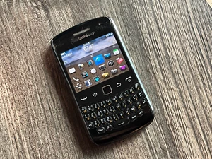 Retro BlackBerry Curve 9360 - 512 MB - Black (Unlocked) GSM Mobile phone - Photo 1 sur 22