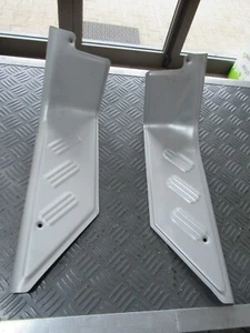 COPPIA PEDANE POGGIA PIEDI IN ALLUMINIO X GILERA TYPHOON - Foto 1 di 4