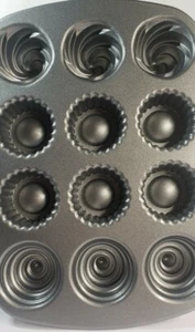 Nordic Ware Filled Cupcake Pan Heavy Duty 3 ~ Cup Collectible Cake Pan Mold - Picture 1 of 12