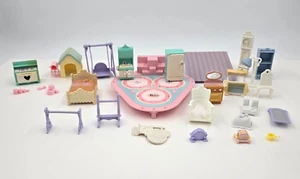 LARGE LOT Polly Pocket & Other Mini Dolls Playset Furniture Parts Accessories - Picture 1 of 8