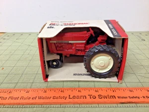 Vintage ERTL 1/32 International Mini tractor NIB stock no. 405 - Picture 1 of 5