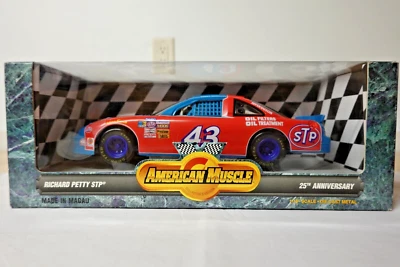 ERTL 7803 RICHARD PETTY STP 25TH ANNIVERSARY  AMERICAN MUSCLE 1:18 SCALE N.I.B. - Image 1 of 4