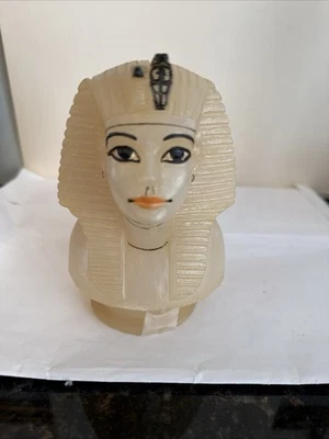 Tapón canópico con imagen del rey Tut.  Hecho por AGI en ónix cultivado-field Mus. Foto 1 de 4
