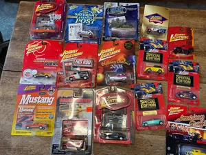 LOT: 14 JOHNNY LIGHTNING DIECAST CARS SPECIAL EDITION HUMMER HOT ROD MUSTANG - Picture 1 of 13
