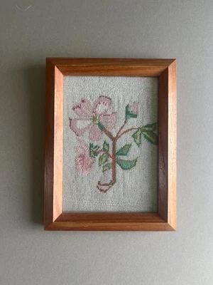 Vintage Needlepoint Rose Embroidery: Framed Floral Textile Art - Image 1 of 4