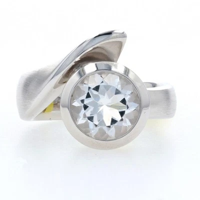 Nuovo Bastian Inverun Trasparente Anello Cristallo Spazzolato Argento 7.5 Stile - Immagine 1 di 4