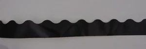 Tablero festoneado negro borde 19 pies decoración de aula - Imagen 1 de 2