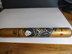 Easton Aluminum 33" 23oz 2 1/4" Barrel Fastpitch Bat Queen Card - Picture 1 of 10
