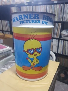 WARNER BROS. PICTURES INC. TITTI TWEET BIDONE LATTA CONTENITORE + COPERCHIO 1984 - Foto 1 di 7