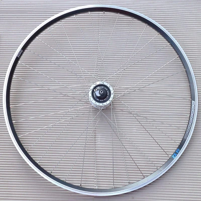 28" VORDERRAD mit SHIMANO NABENDYNAMO DH3N72 EXAL ZX 19 FELGE DT SPEICHE - Bild 1 von 4